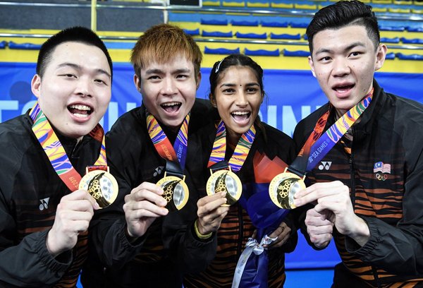 Malaysia's badminton gold medallists at the 2019 SEA Games - Aaron Chia, Soh Wooi Yik, Kisona Selvaduray, and Lee.