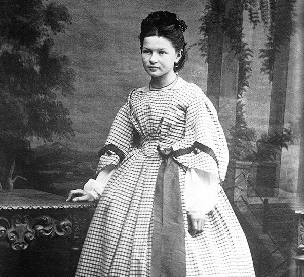 Bertha Benz at the age of 18.