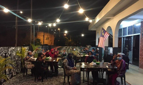 Visitors waiting to break fast at the Kindness Kitchen Café, Alor Setar.