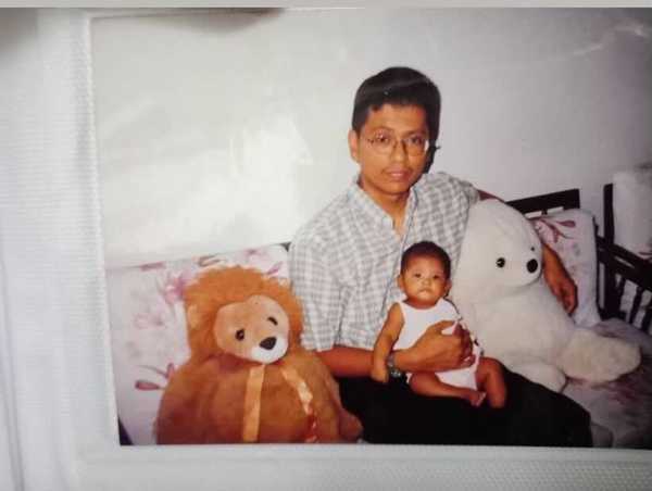 Fionaa with her father, Desmond, in 1996.