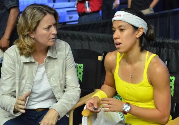 Nicol David (right) with her coach, Liz Irving.