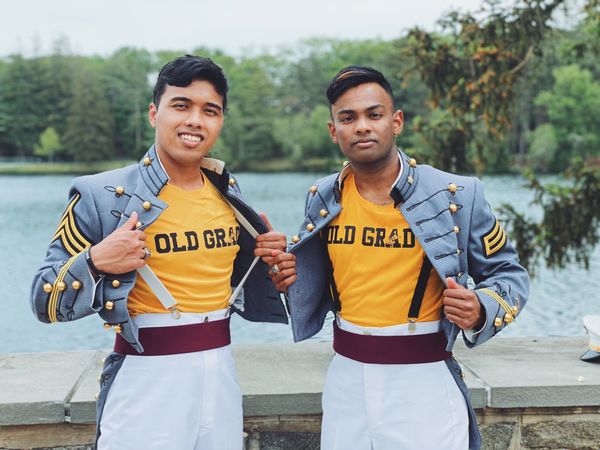 Wan Kamal Fitri Wan Kamal Baharein dan Sayniish Pillay Muniandy berjaya tamatkan pengajian mereka di Akademi Tentera AS di West Point, New York.