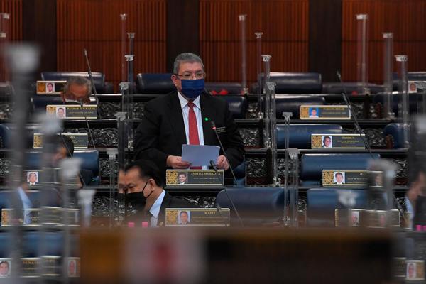 Foreign Affairs Minister Datuk Saifuddin Abdullah in Parliament on 21 September.