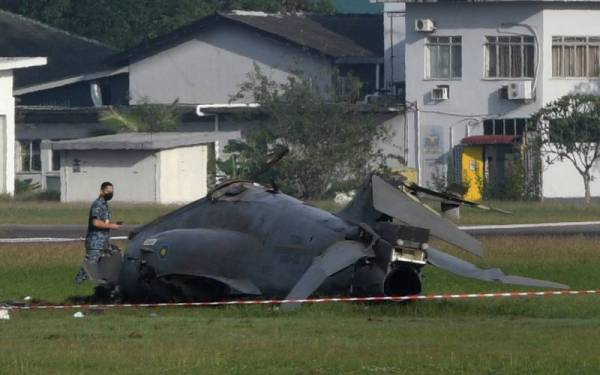 Photo of the crashed Hawk 108 at RMAF airbase in Butterworth, Penang.