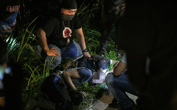 Two of the escaped detainees were recaptured by police in Sungai Rembai Relau, near Bandar Baharu, Kedah last night.